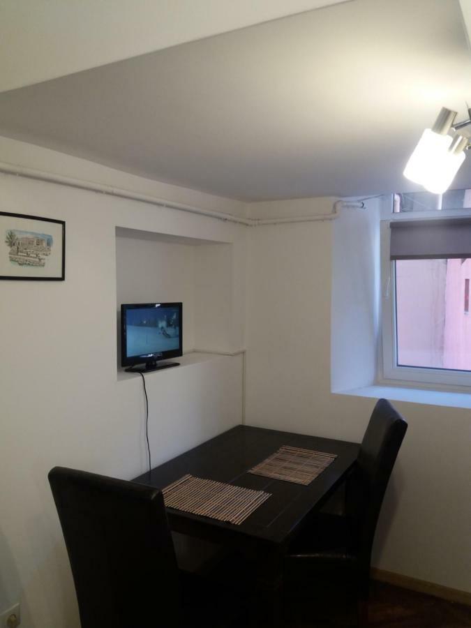 Charming Downtown Studio Braşov Extérieur photo